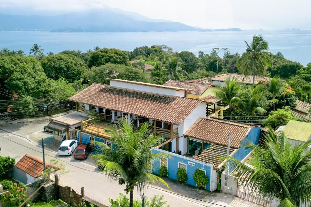 Velinn Pousada Iguana Azul